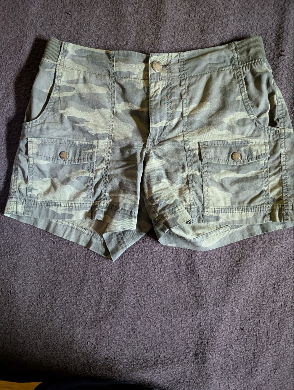Sonoma Olive Camo Cargo Shorts Size 6 EUC